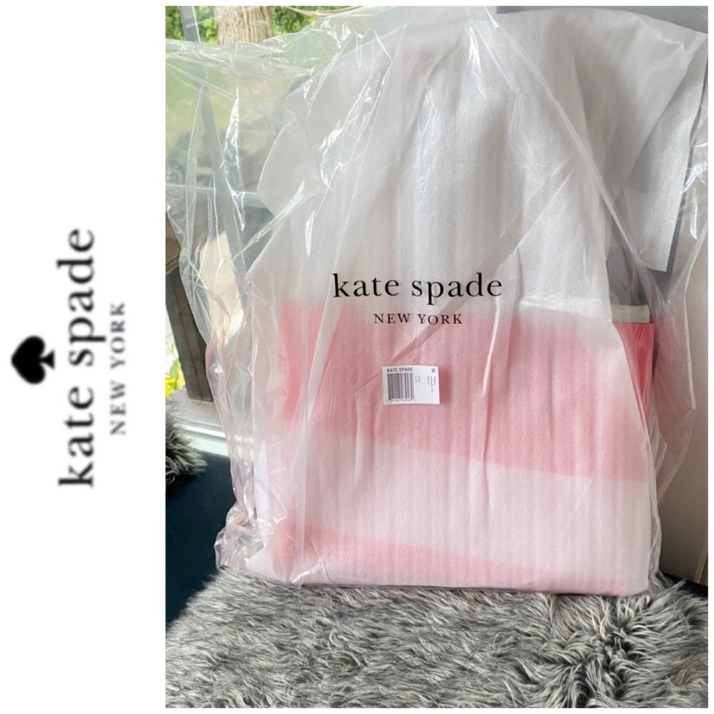 NWT Kate Spade leather tote and wristlet peach - Picture 6 of 8